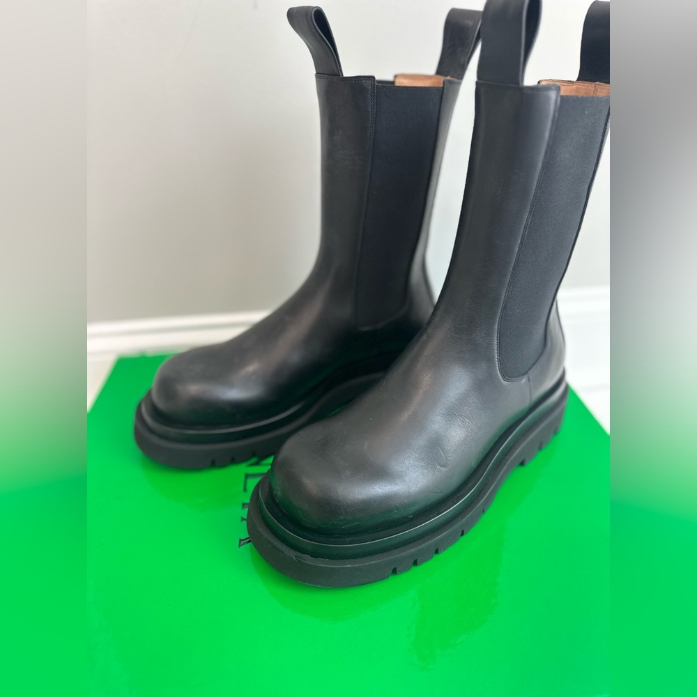 Bottega Veneta Lug Chelsea Boot